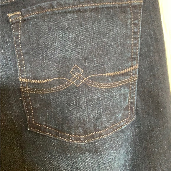 EUC Lucky Brand Jeans - Picture 3 of 4